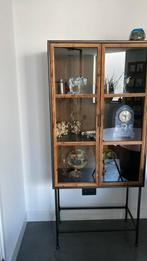 Dutchbone Vitrinekast Berlin, Huis en Inrichting, Met plank(en), 100 tot 150 cm, Retrostijl, Ophalen of Verzenden