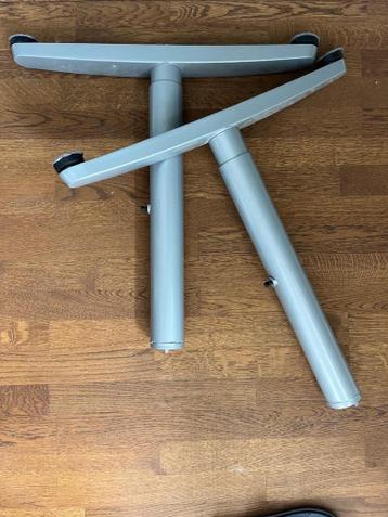 Onderstel Ikea (Galant) Bureau (evt met niet origineel blad) - afbeelding 6