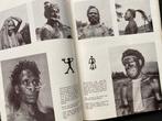 Beeld van Nieuw Guinea / New Guinea To-Day (1961), Boeken, Ophalen of Verzenden, 20e eeuw of later, Gelezen