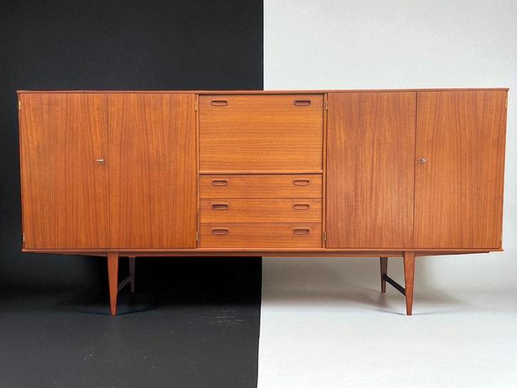 Vintage Deens design dressoir/ wandmeubel, Huis en Inrichting, Kasten | Dressoirs, Zo goed als nieuw, 25 tot 50 cm, Ophalen