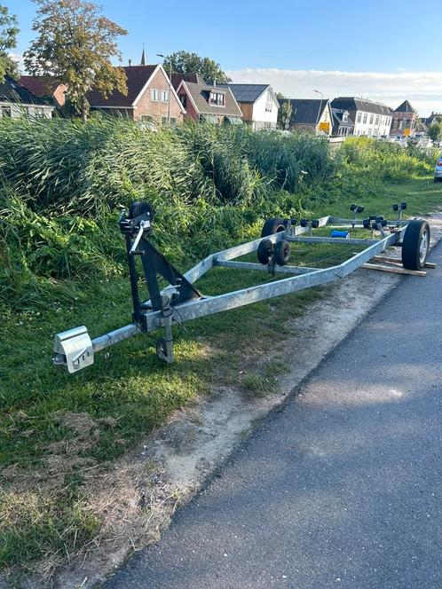 Boottrailer voor boten van ongeveer 6 meter te koop, Watersport en Boten, Boottrailers, Gebruikt, Overige typen, Minder dan 1500 kg