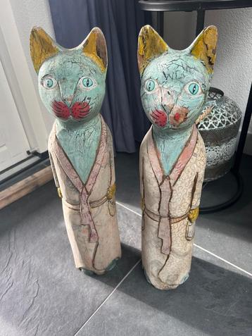 Houtsnijwerk oosterse kat bekleed met Batik vintage 60 cm  beschikbaar voor biedingen