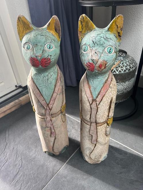 Houtsnijwerk oosterse kat bekleed met Batik vintage 60 cm, Antiek en Kunst, Kunst | Beelden en Houtsnijwerken, Ophalen of Verzenden