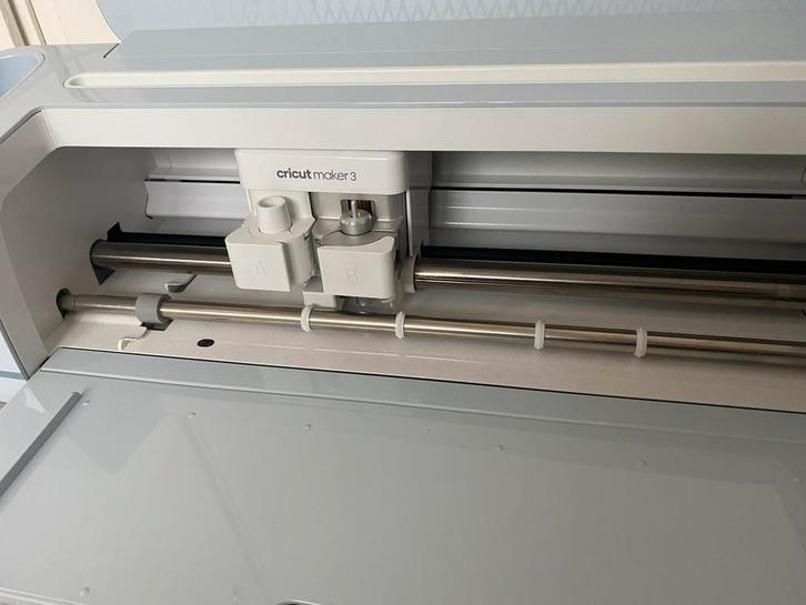 Cricut Maker 3 - Weinig gebruikt!, Hobby en Vrije tijd, Knutselen, Zo goed als nieuw, Gereedschap of Toebehoren, Ophalen of Verzenden