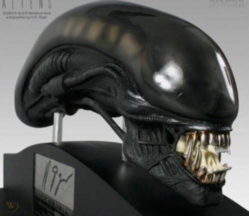 Alien Bust gesigneerd door H.R.Giger TE KOOP!!, Verzamelen, Complete verzamelingen en Collecties, Ophalen