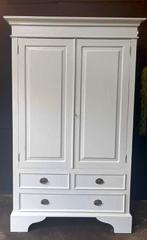 Robuuste antieke kast, Ophalen