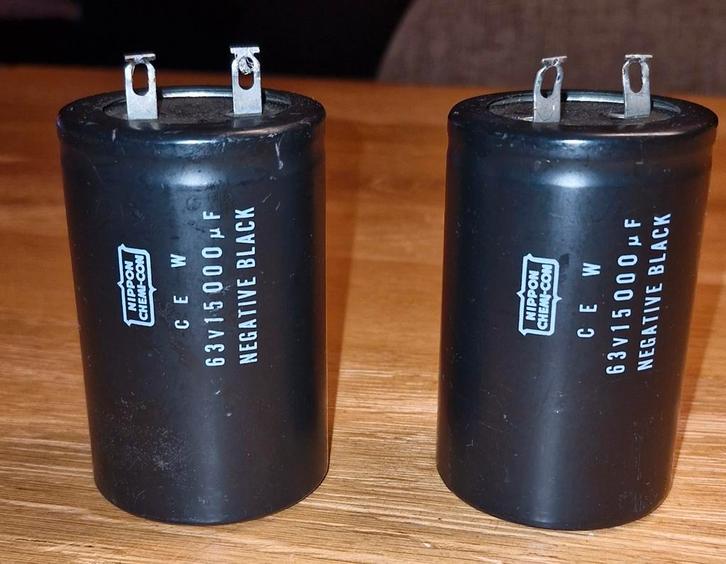 Nippon Voedings Elco's 15000uF 63V, Hobby en Vrije tijd, Elektronica-componenten, Ophalen of Verzenden