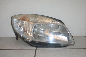 SKODA FABIA  KOPLAMP // RECHTS beschikbaar voor biedingen