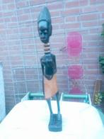 Afrikaanse vrouw hout uit een stuk hout gemaakt, Antiek en Kunst, Kunst | Beelden en Houtsnijwerken, Ophalen of Verzenden