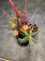 Kunstbloemen Violier Veenendaal, Ophalen of Verzenden, Zo goed als nieuw