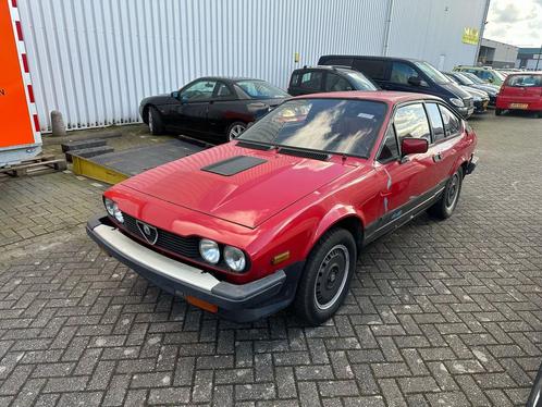 Alfa GTV6 airco, Auto's, Alfa Romeo, Particulier, GTV, Benzine, Coupé, Rood, Leder, Ophalen