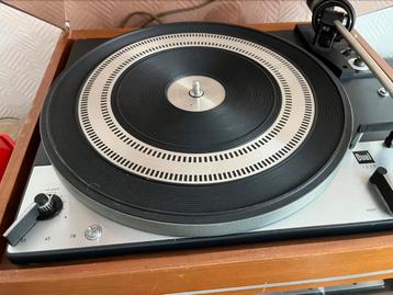 2x Dual 1219 platenspeler werkend pijs/st beschikbaar voor biedingen