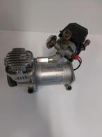 24V Luchthoorn Compressor - Krachtig en Betrouwbaar, Ophalen of Verzenden, Gebruikt, Universele onderdelen