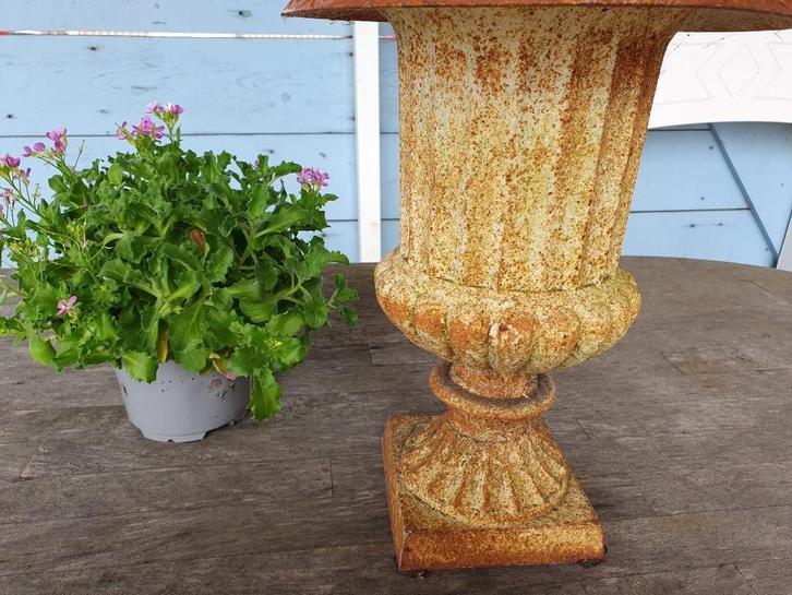 Brocante tuinvaas 30 cm, Tuin en Terras, Tuinvazen, Gebruikt, Ophalen