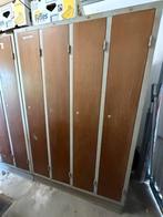 3 Metalen lockerkasten met houtendeur (4 deurs), Ophalen