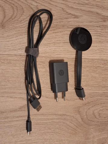Google Chromecast V2 inclusief stroomkabel en adapter beschikbaar voor biedingen