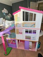 Barbie Haus + Möbel, Ophalen, Zo goed als nieuw, Poppenhuis