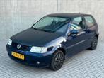 Goedrijdende Volkswagen Polo 1.4 60PK Benzine/APK/Nap!, Voorwielaandrijving, 4 cilinders, Blauw, Origineel Nederlands