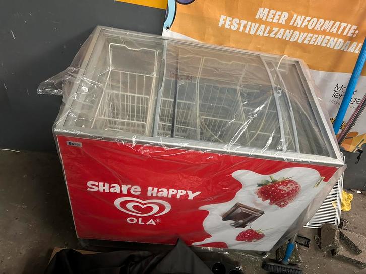 2 Ola vriezers - klein en middelmaat, Witgoed en Apparatuur, Vriezers en Diepvrieskisten, Ophalen