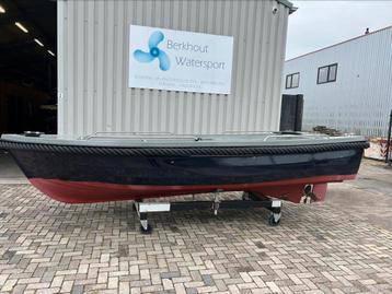 Tekoop: polyester sloep 5.20 meter met yanmar inboard diesel beschikbaar voor biedingen