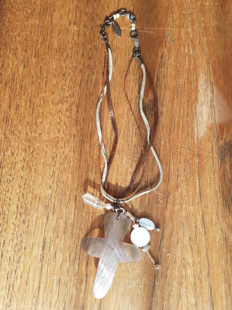 Fi-Va ketting met Parelmoer kruis, Sieraden, Tassen en Uiterlijk, Kettingen, Ophalen of Verzenden, Steen of Mineraal