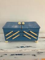 Brocante fourniturenkistje, Antiek en Kunst, Curiosa en Brocante, Ophalen