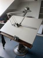 Originele oude klassieke tekentafel incl toebehoren., Doe-het-zelf en Verbouw, Tekentafels, Ophalen, Gebruikt, Minder dan 130 cm