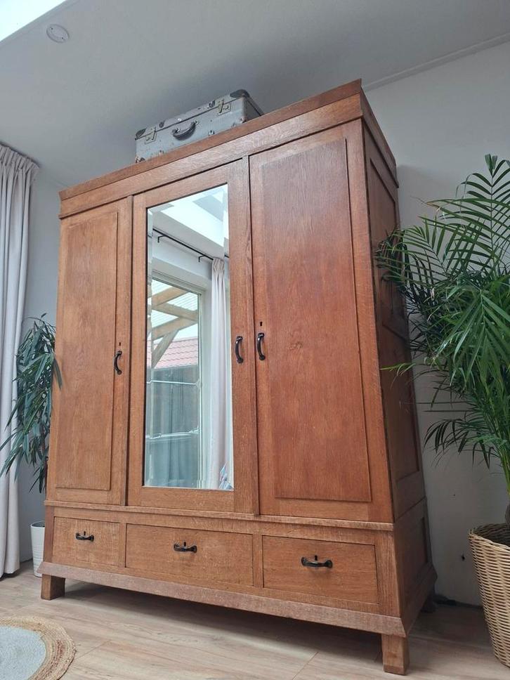 Antieke/Brocante linnenkast kledingkast kloosterkast eiken, Huis en Inrichting, Kasten | Kledingkasten, 200 cm of meer, 150 tot 200 cm