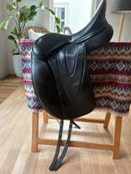 WoW Flair dressuur zadel 17,5 inch incl. H-singel en beugels, Dieren en Toebehoren, Ophalen, Gebruikt, Dressuur