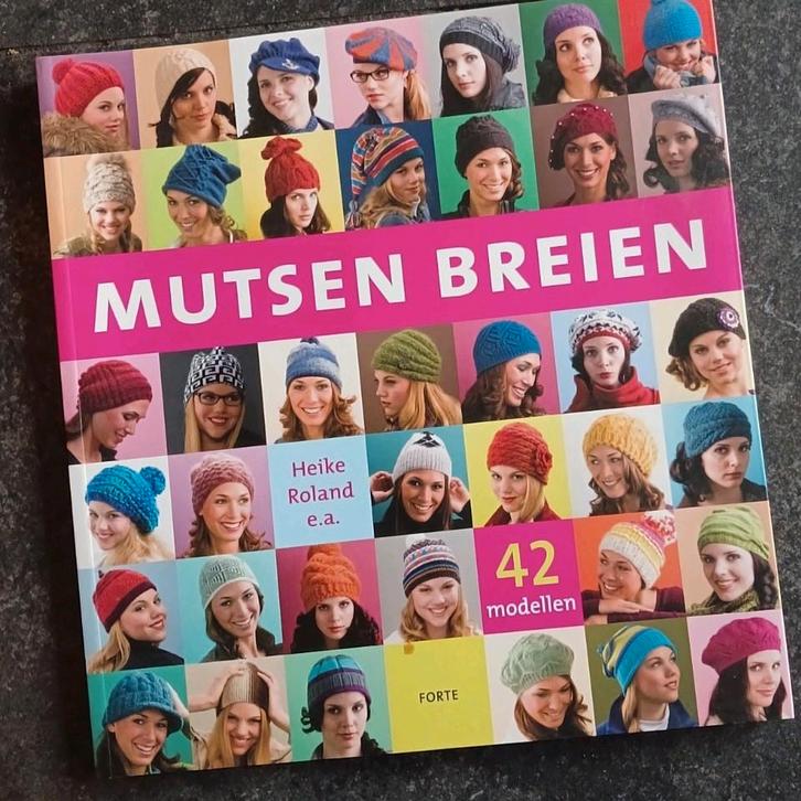 Heike Roland - Mutsen breien, Boeken, Hobby en Vrije tijd, Zo goed als nieuw, Breien en Haken, Verzenden