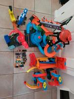 Grote hotwheels set, inclusief 16 hotwheels auto's, Ophalen, Hot Wheels, Elektrisch, Met looping