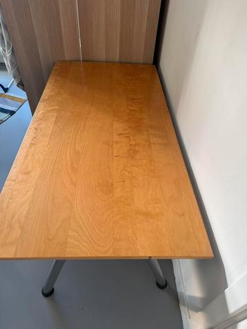 Gebruikte Ikea bureau 