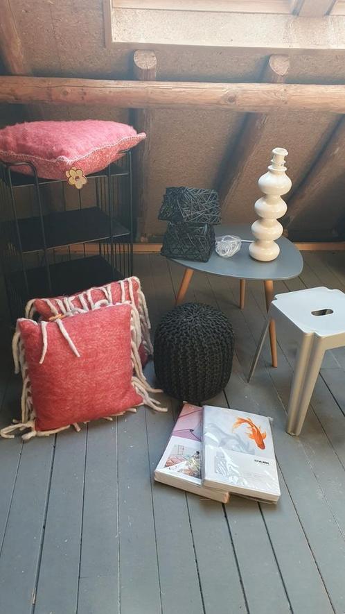 Restpartij, opruiming, kussens, lamp, kruk, lampenkap, poef, Huis en Inrichting, Woonaccessoires | Kussens, Nieuw, Ophalen of Verzenden
