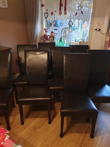 8 Robuuste, grote, puntgave stoelen voor €35, 8 voor €250.   beschikbaar voor biedingen