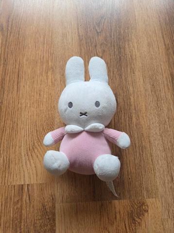 Nijntje knuffel  beschikbaar voor biedingen