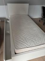 Bed Malm IKEA 90 cm, Huis en Inrichting, Slaapkamer | Bedden, Ophalen, 90 cm, Eenpersoons, Wit