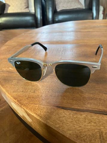 Ray-Ban RB 3507 Clubmaster beschikbaar voor biedingen