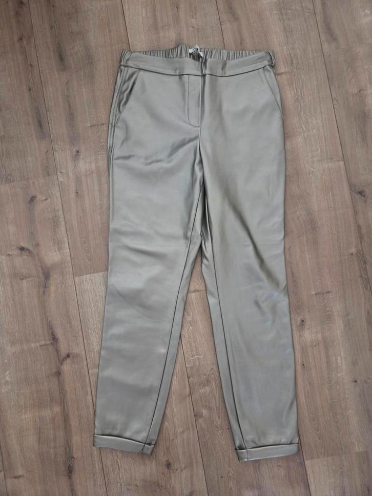 Nukus Lederlook Legging Goud Maat L, Kleding | Dames, Leggings, Maillots en Panty's, Zo goed als nieuw, Overige kleuren, Ophalen of Verzenden