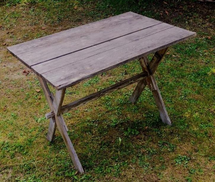 Vintage houten tafeltje voor tuinkamer / serre / orangerie, Tuin en Terras, Tuintafels, Gebruikt, Rechthoekig, Hout, Ophalen