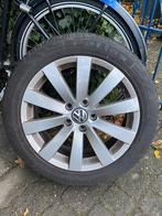 1 Volkswagen velg met band 17”, Auto-onderdelen, Banden en Velgen, Ophalen, Gebruikt, Banden en Velgen, 17 inch