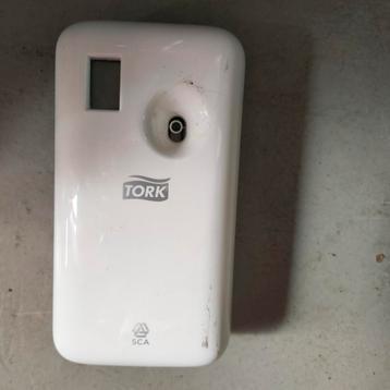 Tork luchtverfrisser met spraytimer beschikbaar voor biedingen