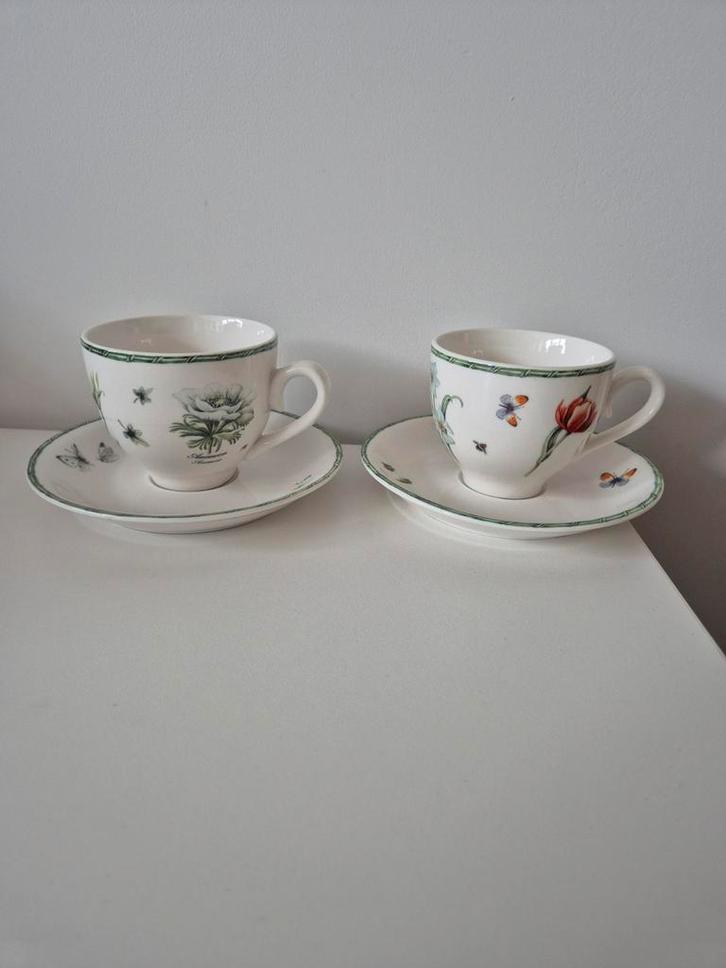 2 Kop en Schotel van JBS, Huis en Inrichting, Keuken | Servies, Gebruikt, Kop(pen) en/of Schotel(s), Overige stijlen, Porselein