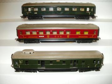 3x Marklin Ho metalen rijtuigen no 346.1/346.2/346.4. beschikbaar voor biedingen