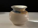 Abington Pottery, Engeland: vaasje 10 cm circa 1965 i.z.g.s., Ophalen of Verzenden