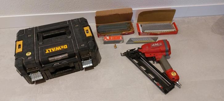 Senco FINISHPRO 42XP Spijkermachine, Doe-het-zelf en Verbouw, Gereedschap | Overige machines, Gebruikt, Ophalen of Verzenden