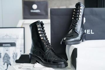 CC CHANEL BOOTS