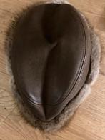 Mooie leder met bont heren muts/hoofdbedekking, Kleding | Heren, Hoeden en Petten, Verzenden, Zo goed als nieuw, 58 of 59 cm (L, 7¼ of ⅜ inch)