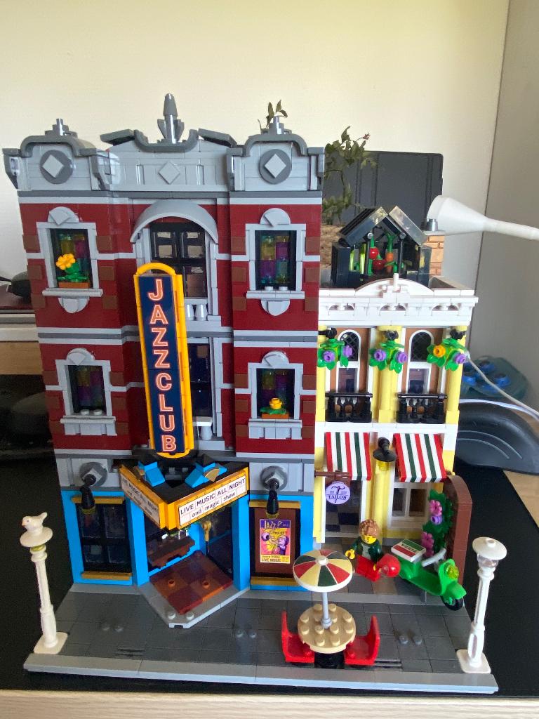 Lego jazz club en boutique hotel, Overige thema's, Compleet, Lego, Ophalen of Verzenden