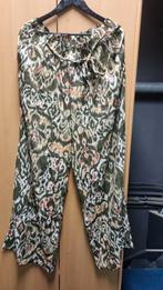 Zgan vrolijke broek M&S maat 48 wijde pijp, Overige kleuren, Ophalen of Verzenden, Zo goed als nieuw, MS Mode