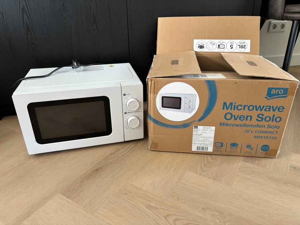 Microwave oven 20L 700W, Witgoed en Apparatuur, Magnetrons, Ophalen, Vrijstaand, Oven, Magnetron